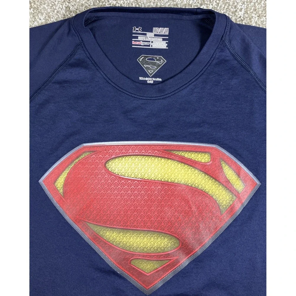 Under‎ Armour Superman Man Of Steel Loose Fit Shirt Men's Size Medium Heat Gear
